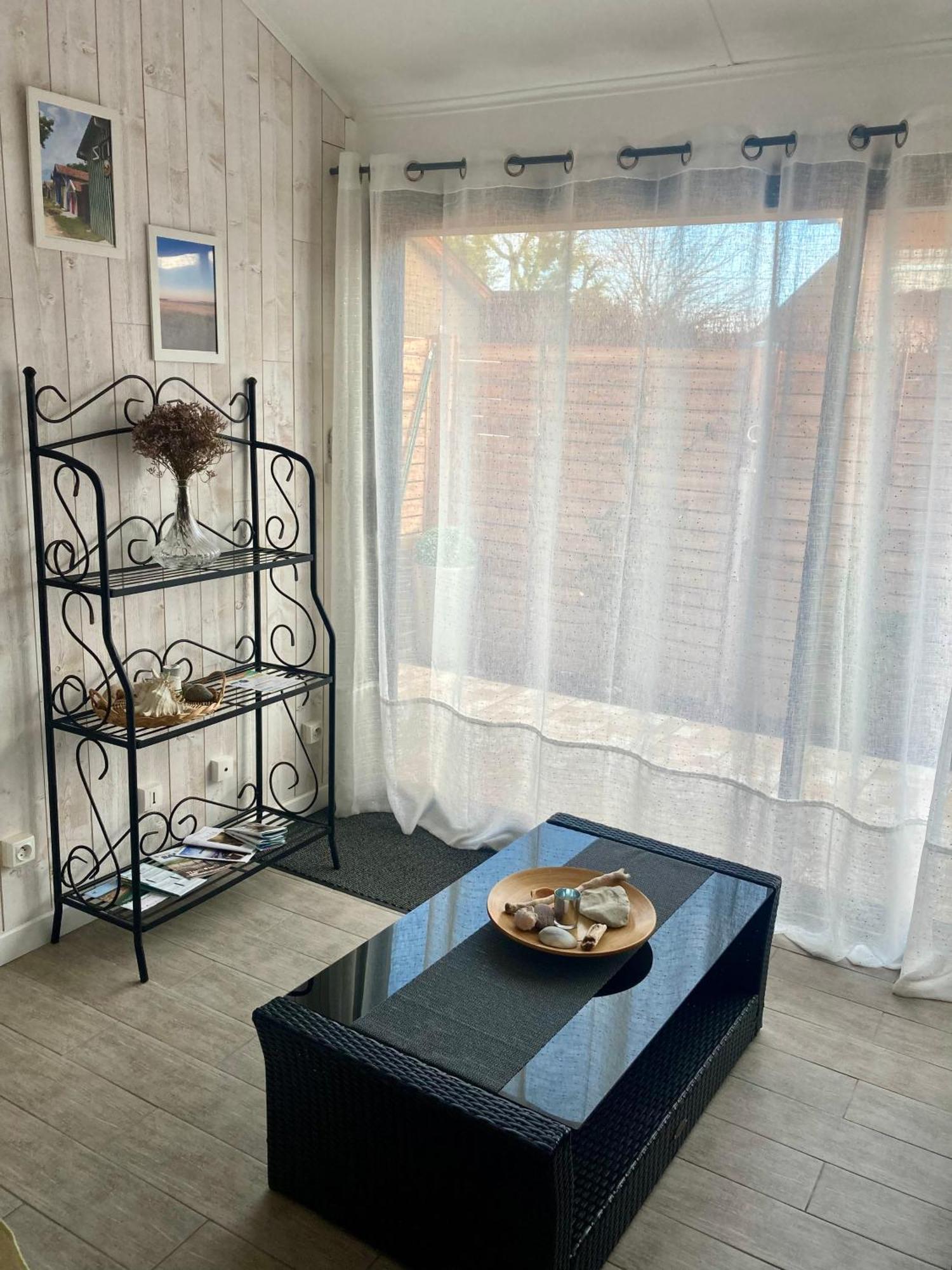 Appartement Duplex Lumineux Idealement Situe Ares Exterior foto